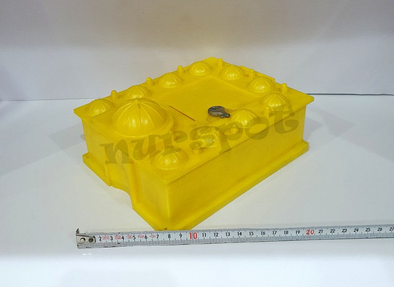 medrese kumbara kilitli