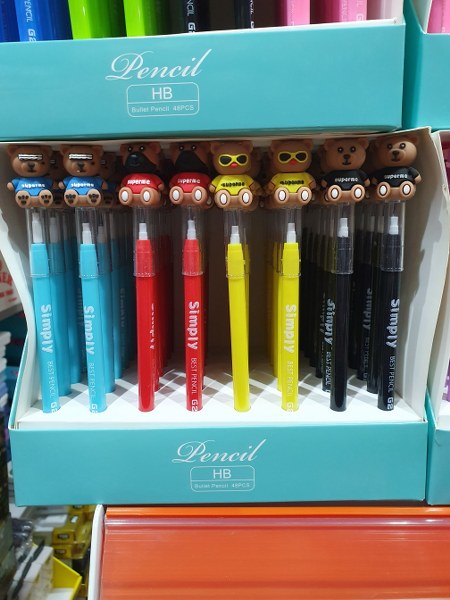 yumurtlayan kalem maskot ayıcık model