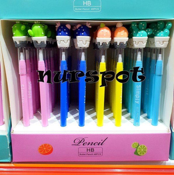 başlıklı maskot yumurtlayan kalem kaktüs model