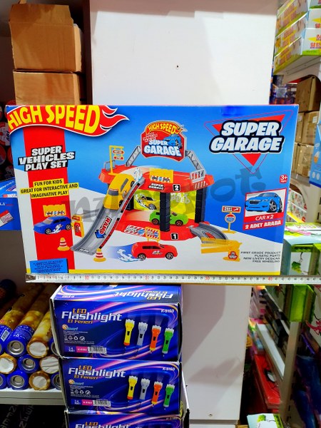 oyuncak otopark seti arabalı 410