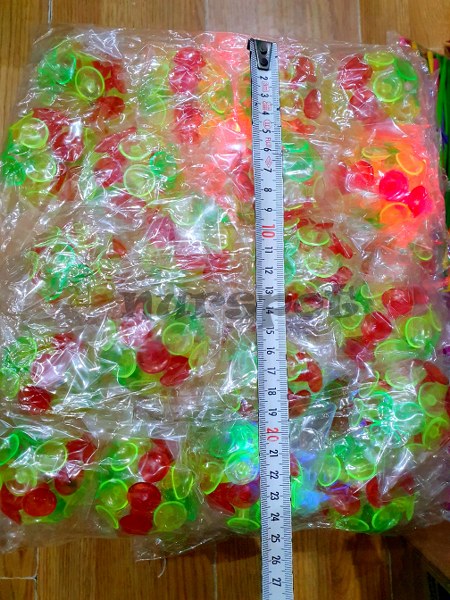 vantuz ışıklı öpücük at yapıştır oyuncak 0069