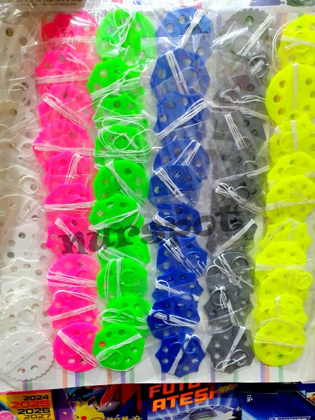 oyuncak ipli fırfır pervane elle döndürülen