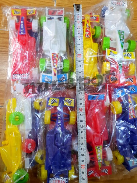 oyuncak yarış arabası 3049