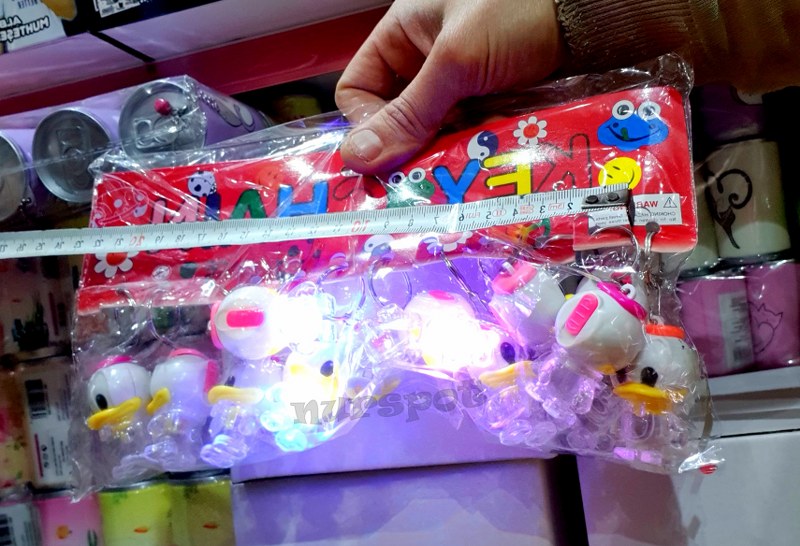 ördek ışıklı anahtarlık