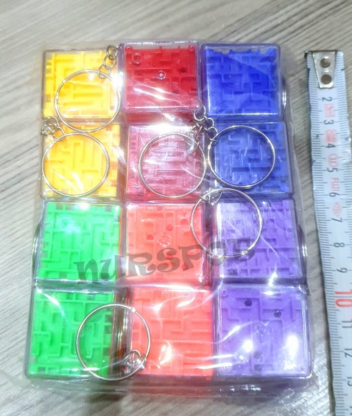 labirent zeka küpü anahtarlık küçük boy 0816