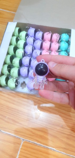 ışıklı anahtarlık astronot model