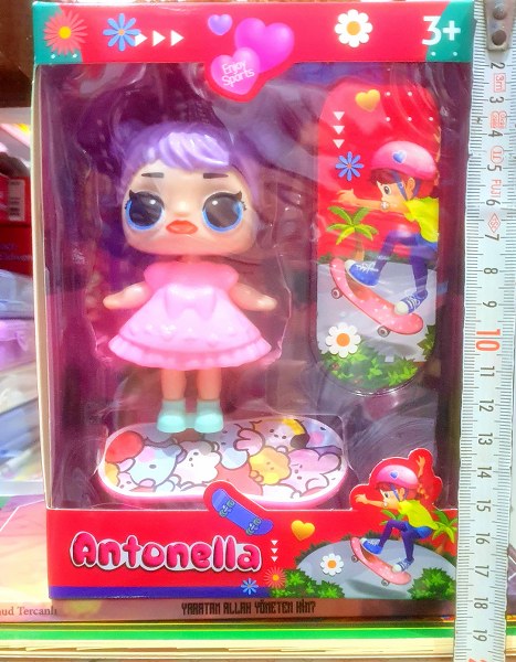 oyuncak bebek seti antonella 1369