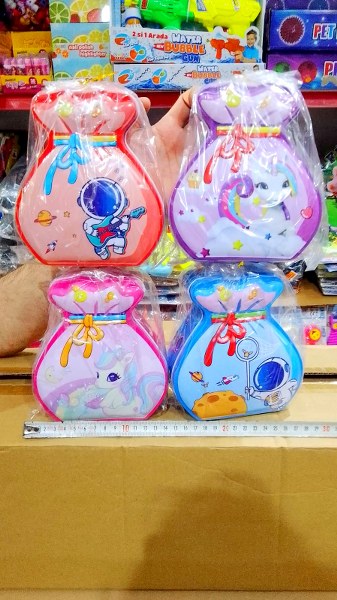 kilitli kumbara metal kız model