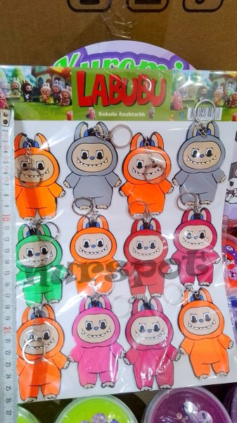 labubu anahtarlık esnek kaliteli parlak 9787