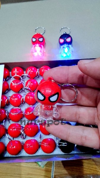 ışıklı anahtarlık erkek model 0009