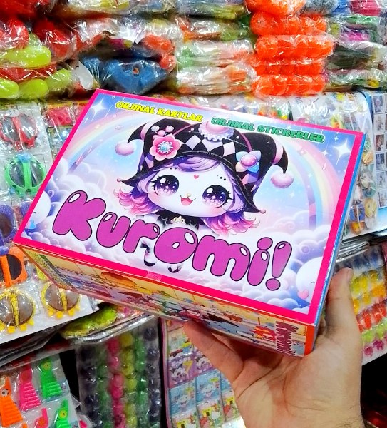 oyuncak kuromi kart 48 li kutu 7890