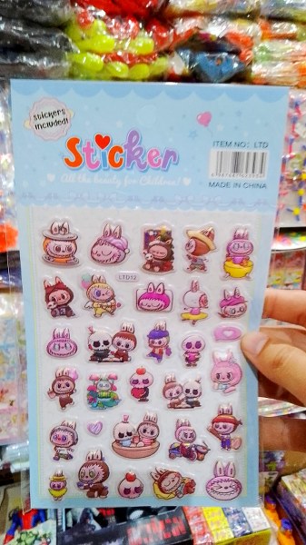 sticker kabartmalı labubu büyük 3934