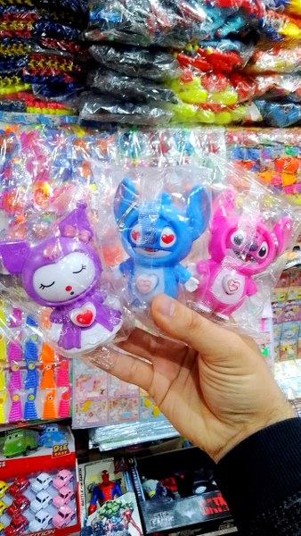 oyuncak anahtarlık yüz çevirmeli farklı yüz ifadeleri